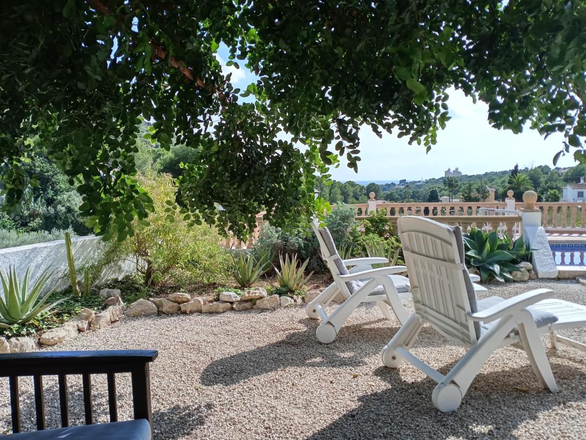 Larnella Holiday home *